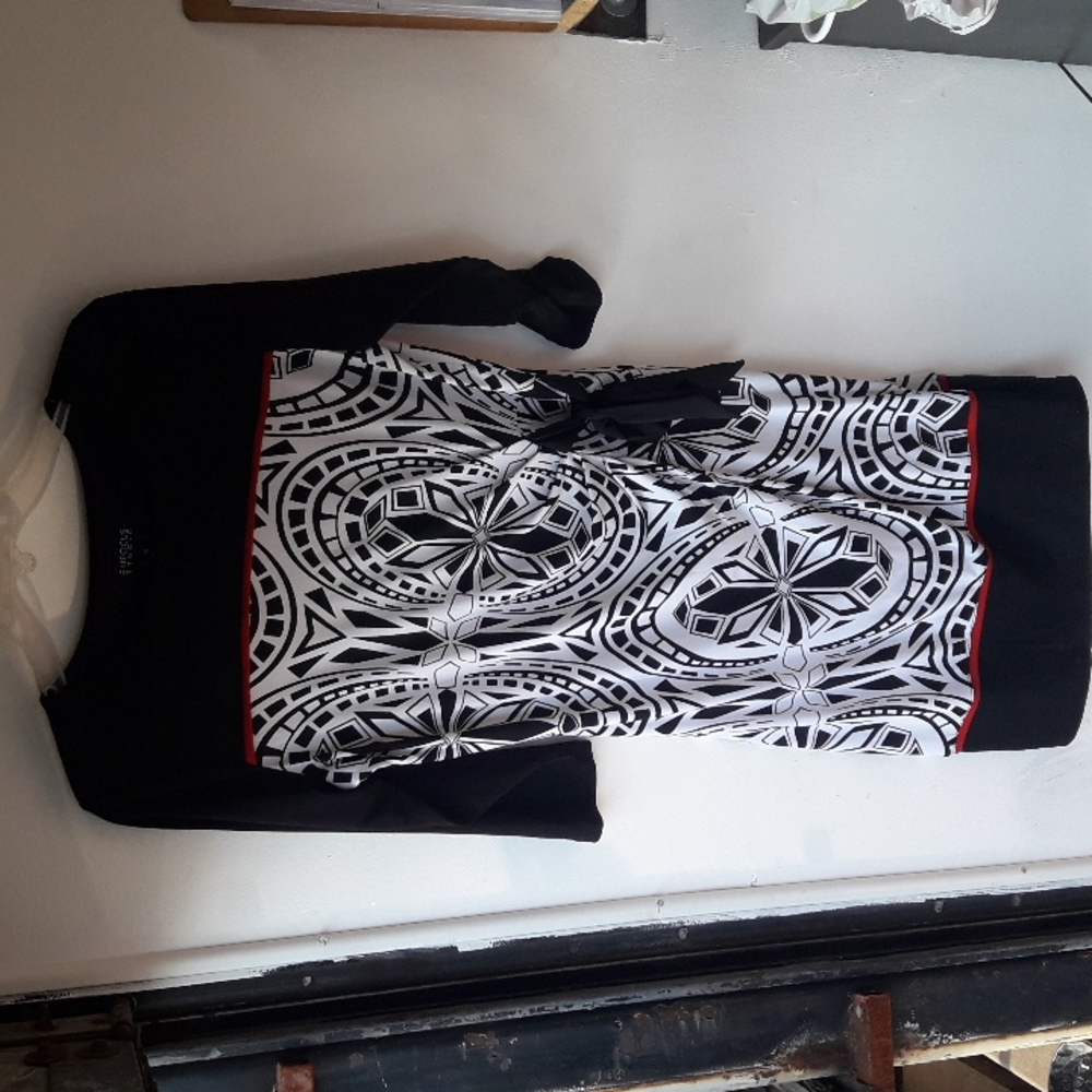 SIze 10  Enfocus Studio dress